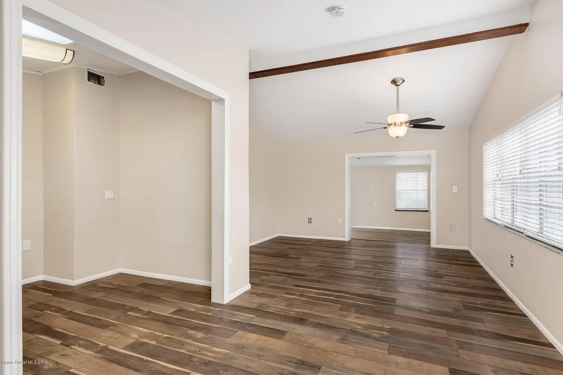 Photo of 2115 Palm Avenue