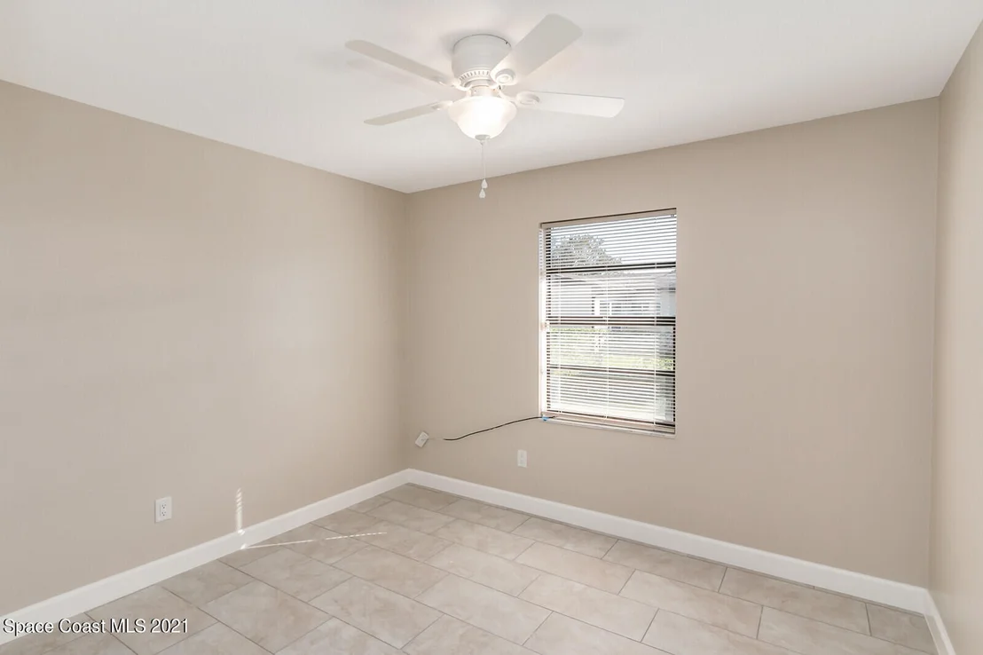 Photo of 991 Pineland Drive