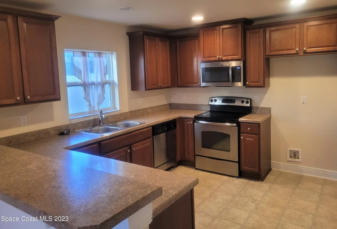 Photo of 1576 Alaqua Way