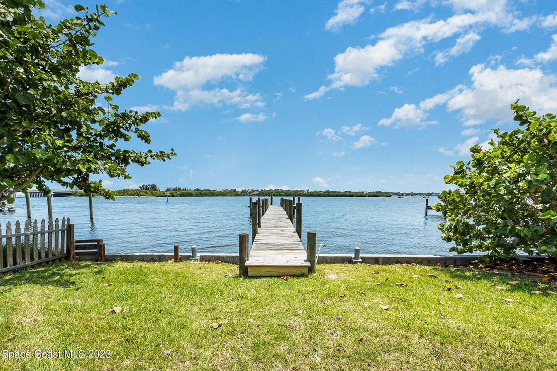 Photo of 3957 Canal Drive