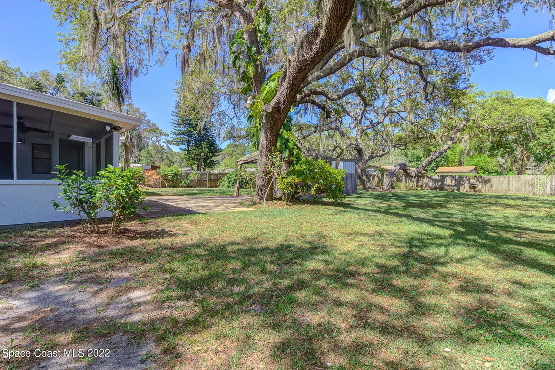 Photo of 2777 Pine Avenue