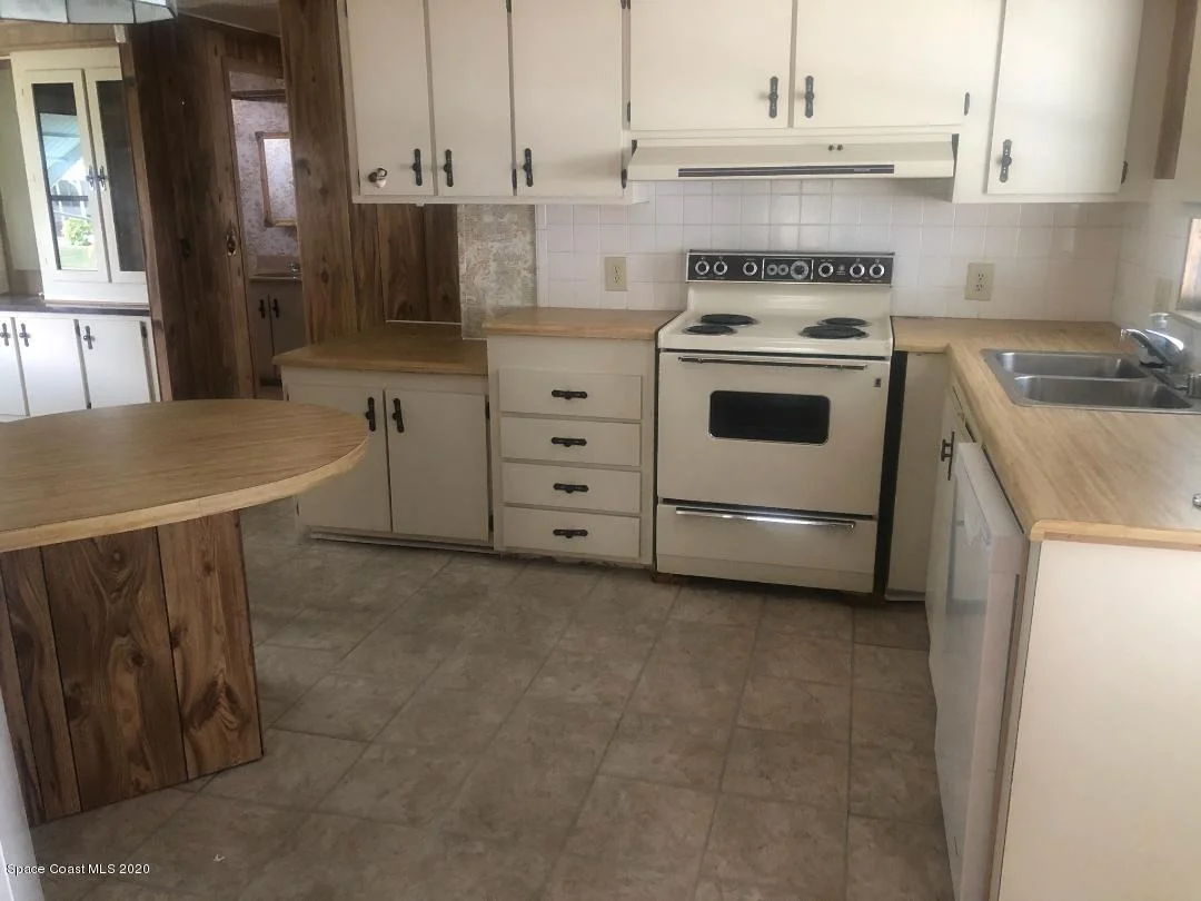 Photo of 547 Jennifer Circle