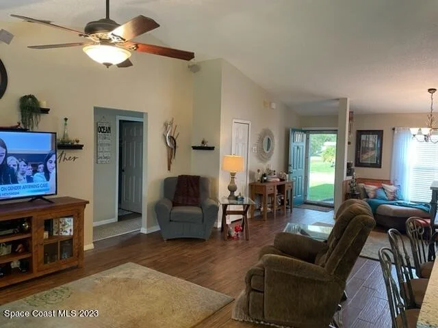 Photo of 792 Seven Gables Circle SE