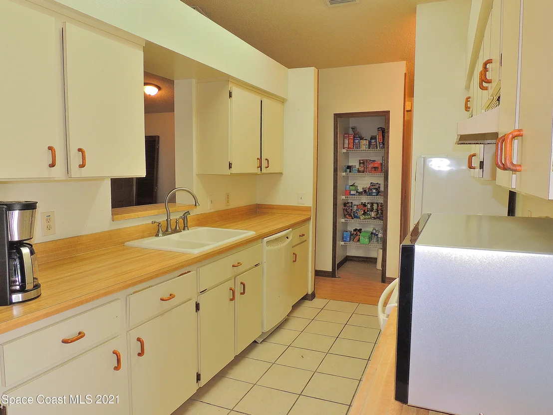 Photo of 6105 Wilderness Avenue