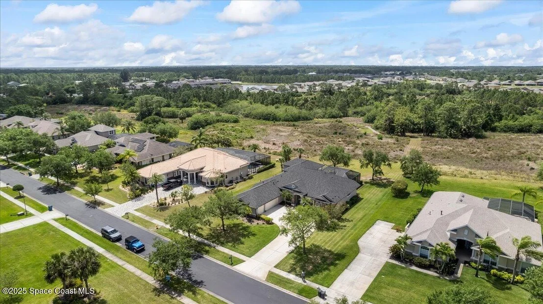 Photo of 2100 Windbrook Drive SE