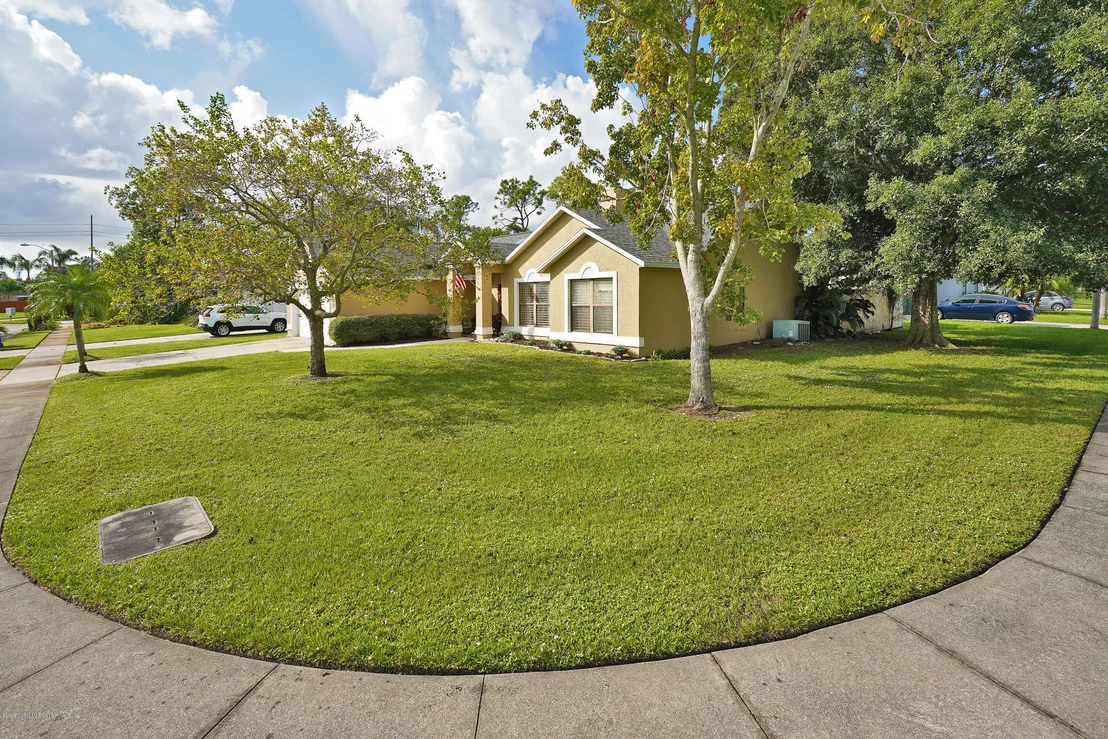 Photo of 939 Pine Baugh Street