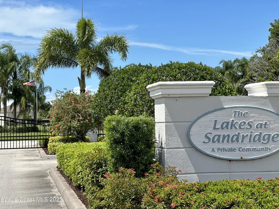 Photo of 6041 Ridge Lake Circle