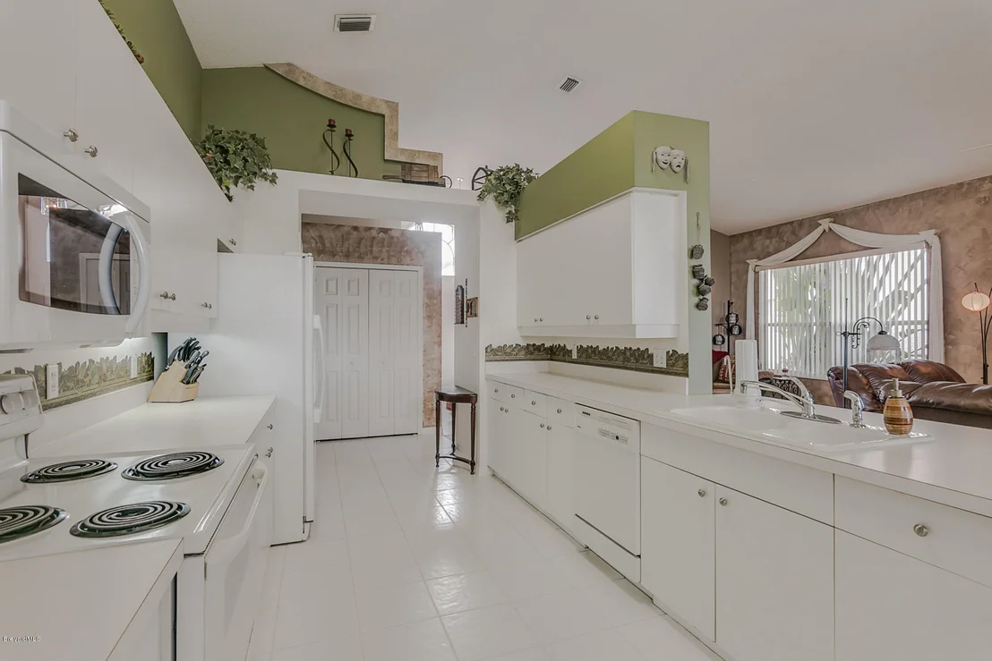 Photo of 3859 Saint Armens Circle
