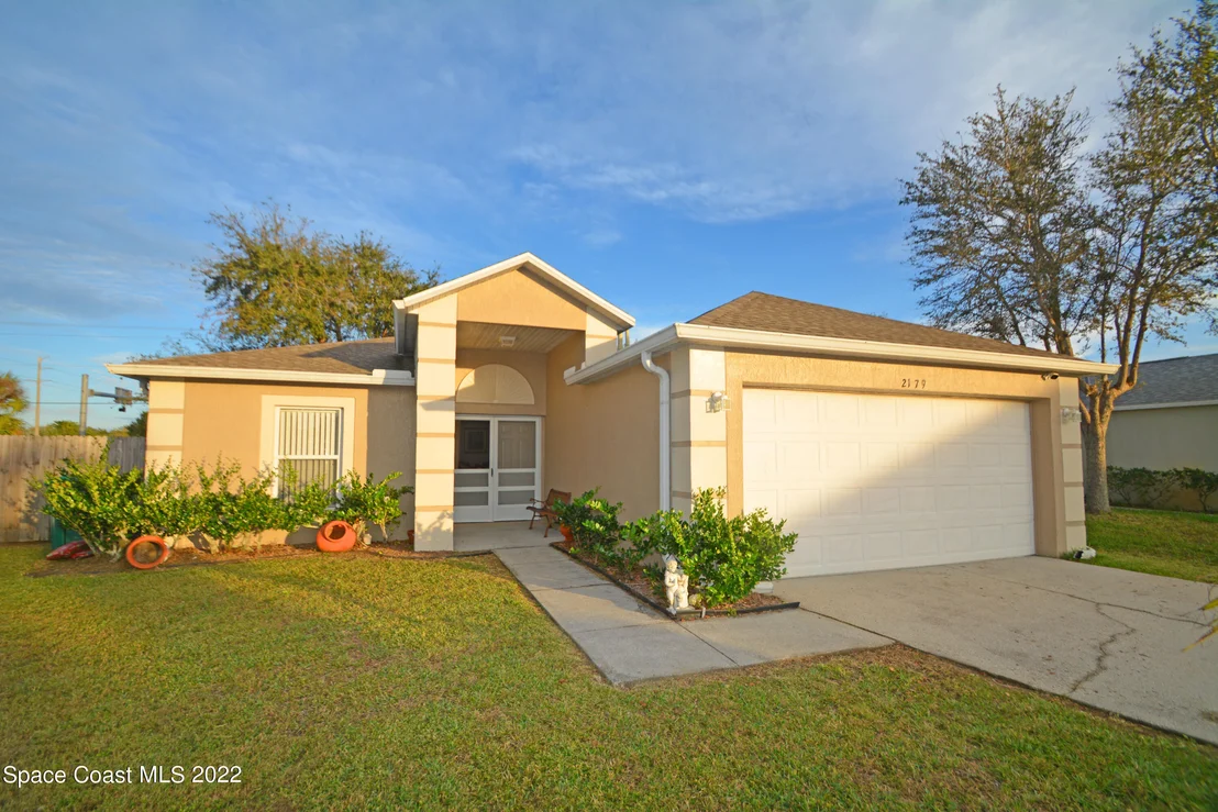 Photo of 2179 Myla Lane