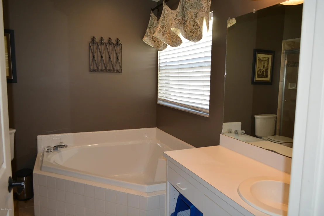 Photo of 6995 Hammock Trace Drive