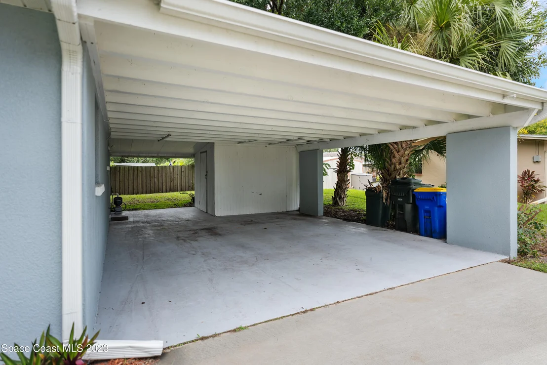 Photo of 1325 Estridge Drive