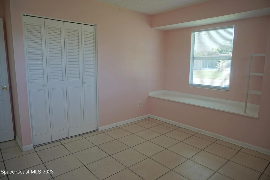 Photo of 748 Angle Street NE