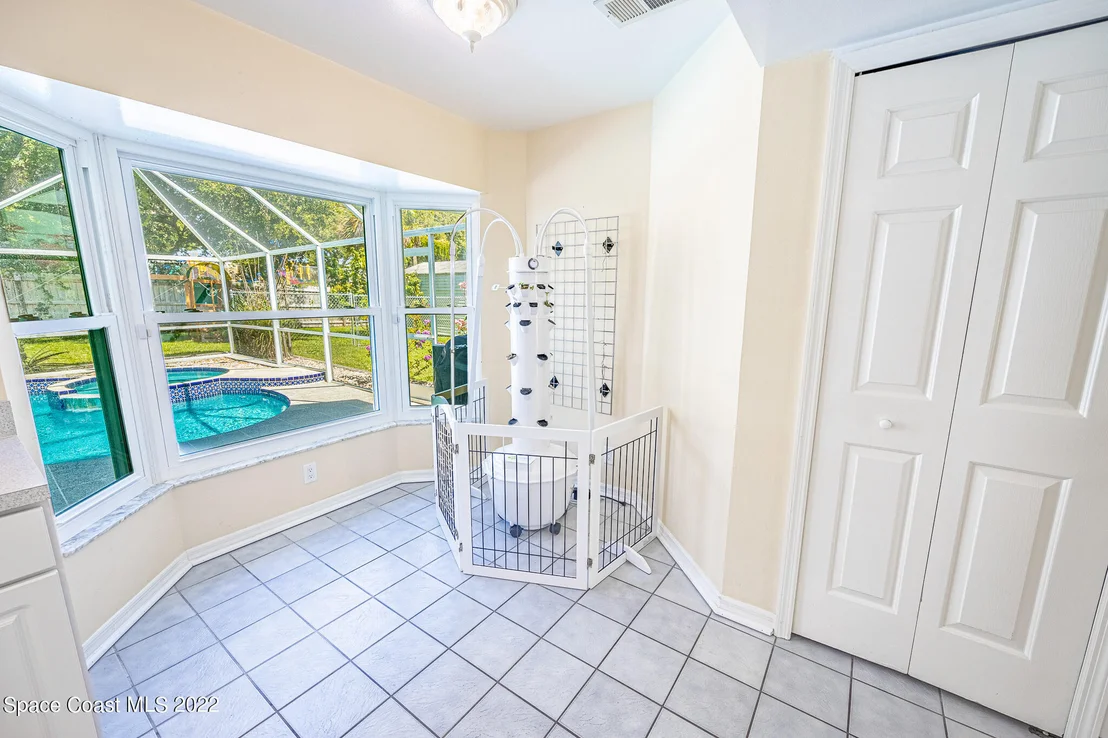 Photo of 2755 School Drive NE