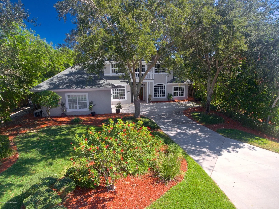 Photo of 637 Woodbridge Drive