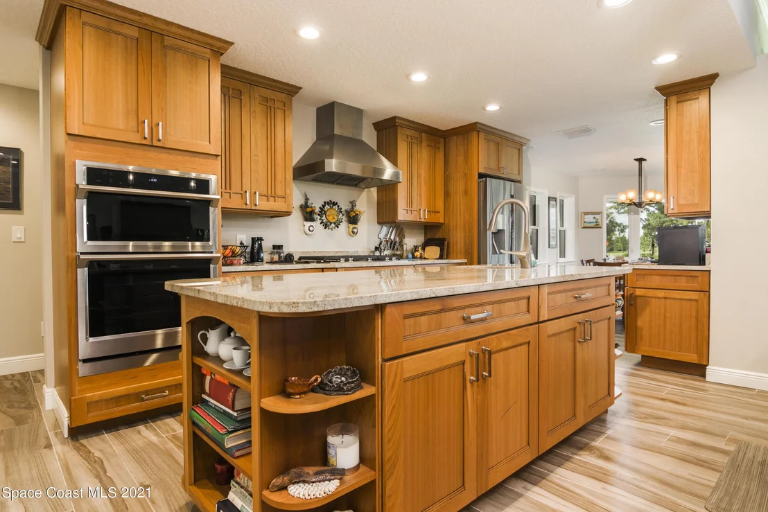 Photo of 530 Whispering Pines Circle