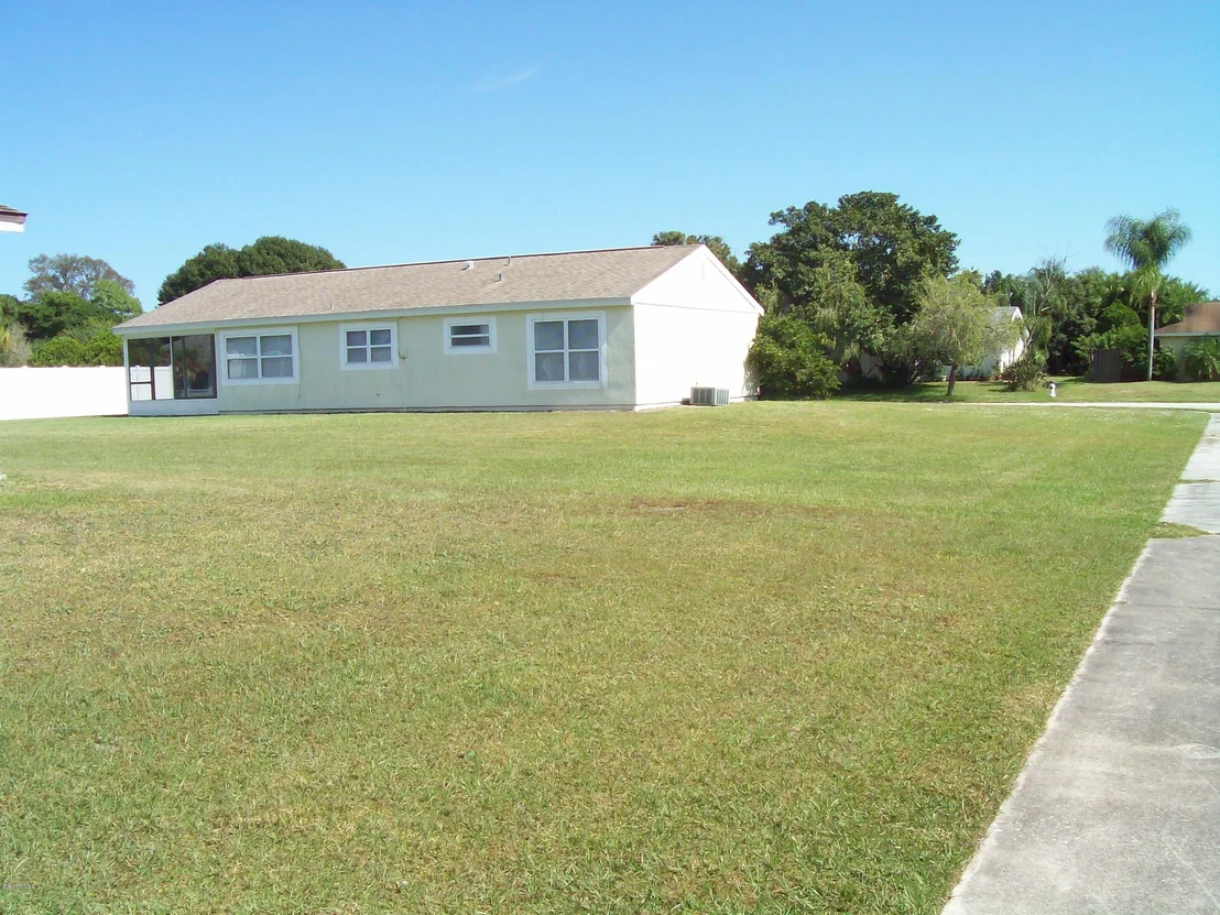 Photo of 1513 NE Creel Road