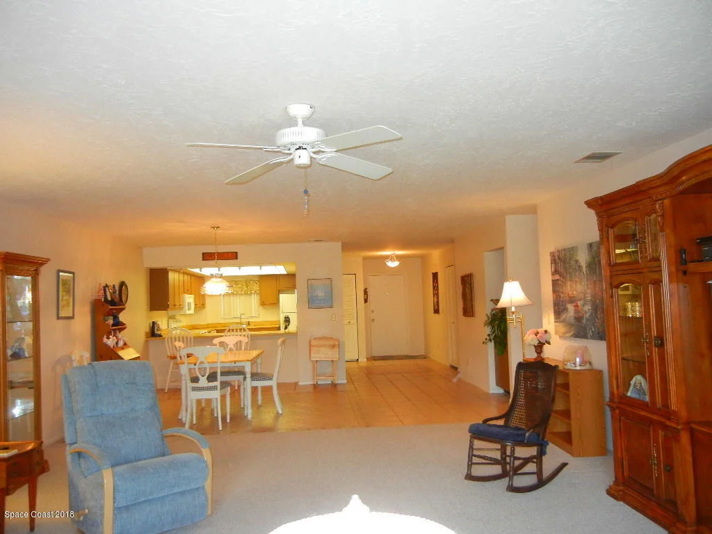 Photo of Unit 1232 at 305 Tangle Run Boulevard