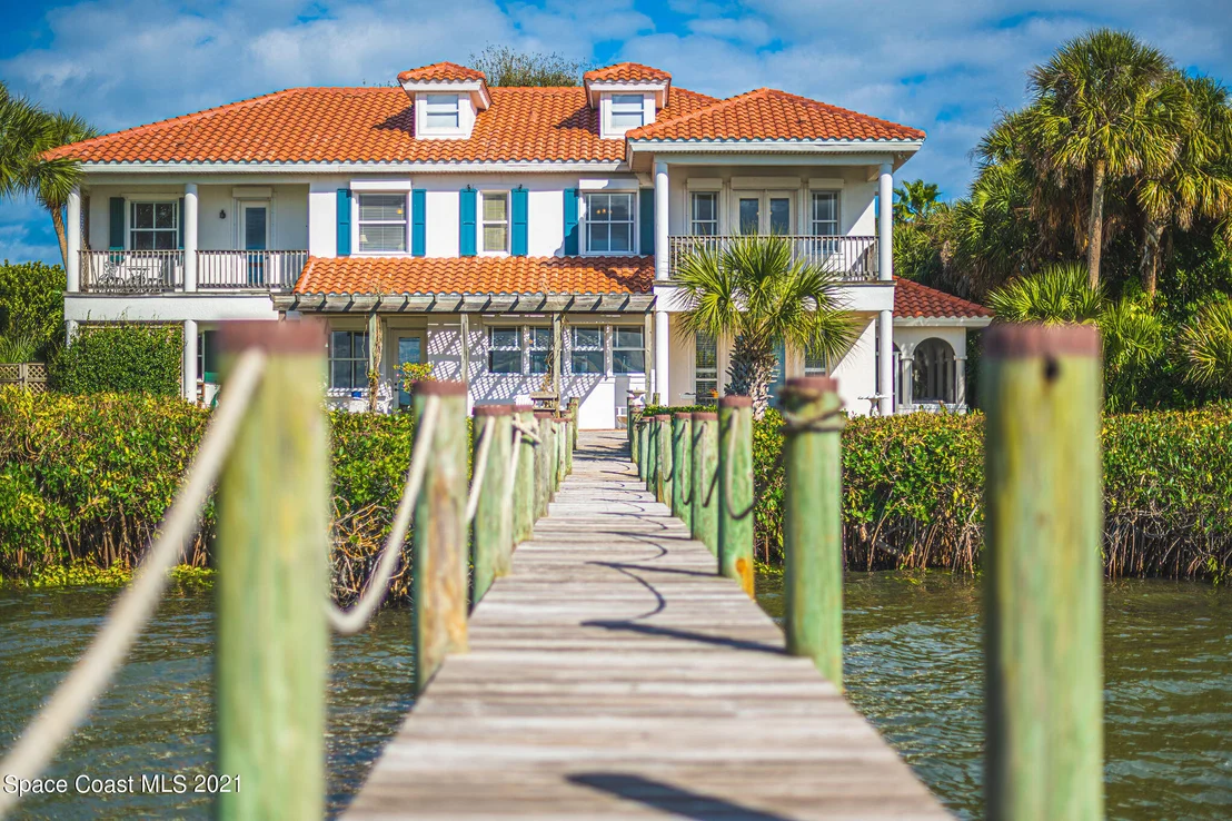 Photo of 176 Bayshore Drive