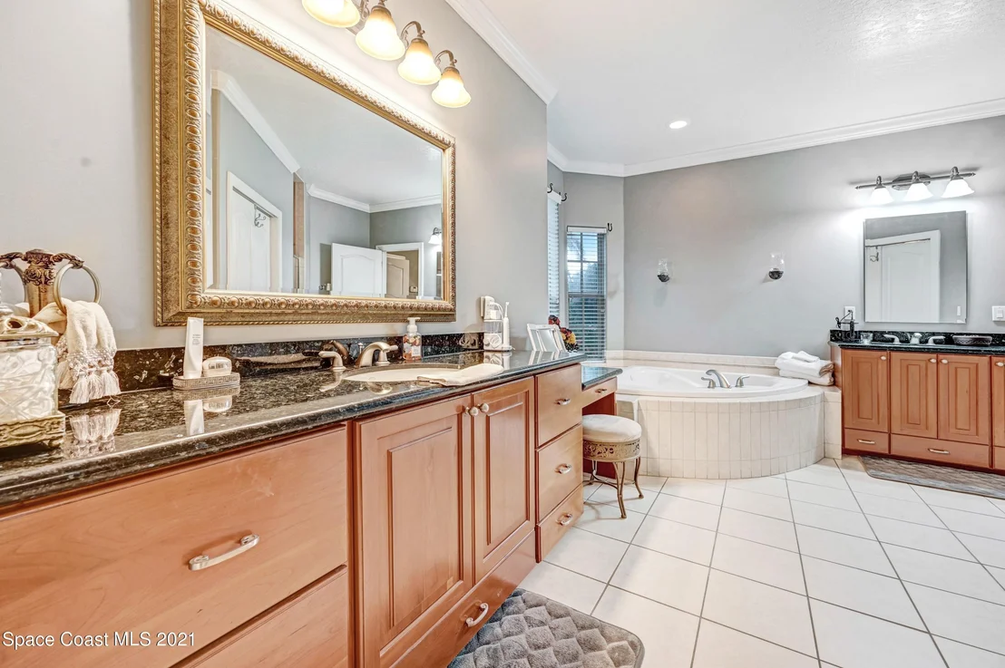 Photo of 687 Nicklaus Drive
