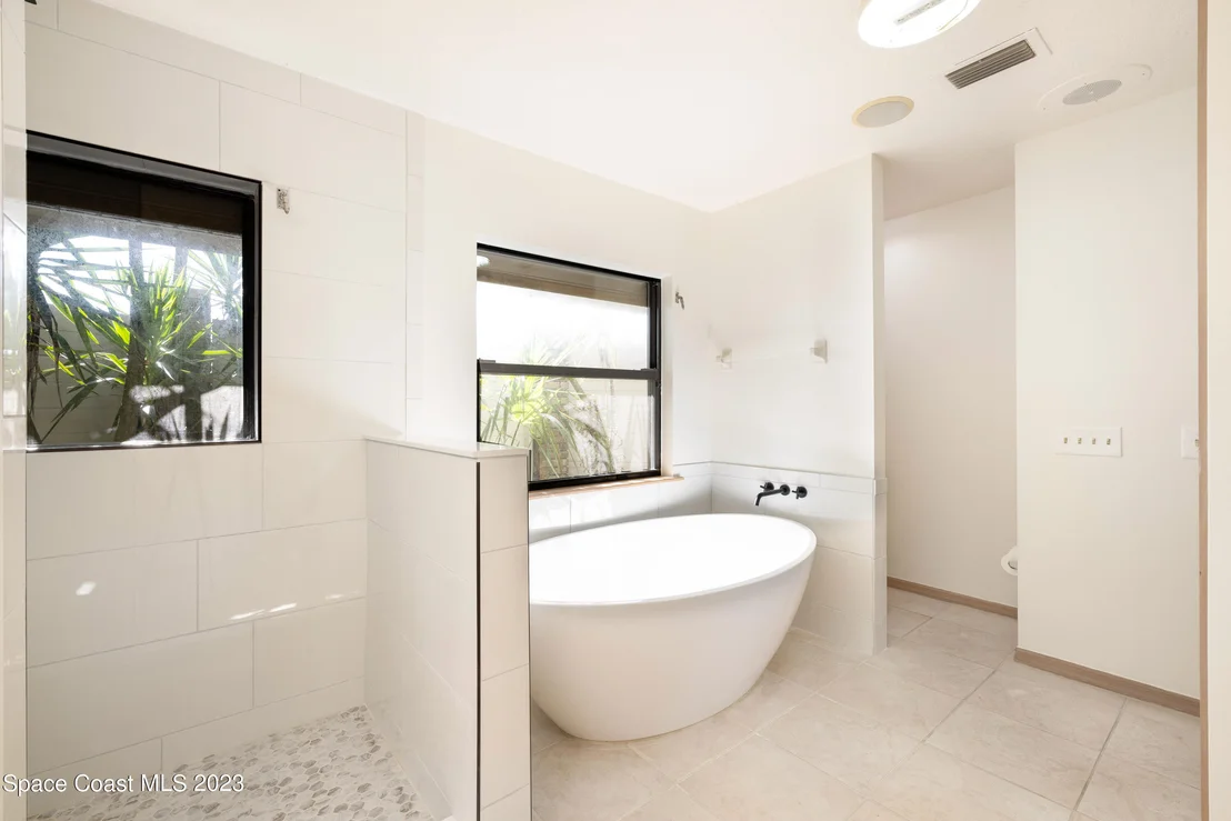 Photo of 2288 Hamlet Drive