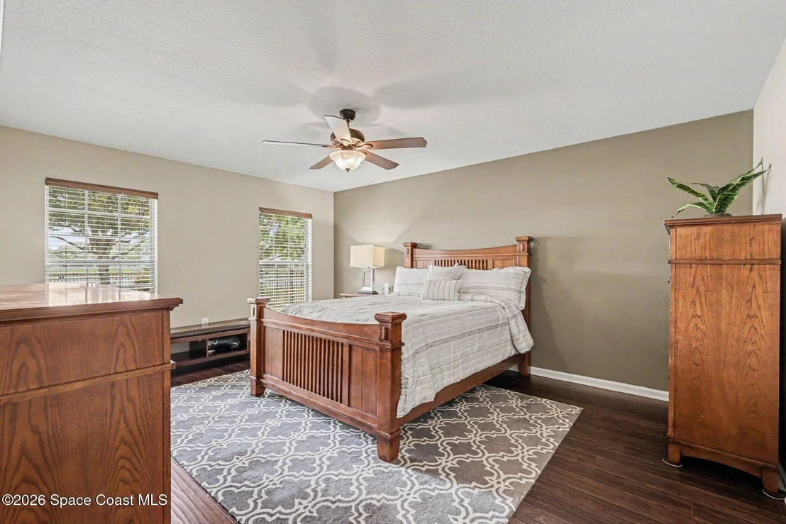 Photo of 325 Abernathy Circle SE
