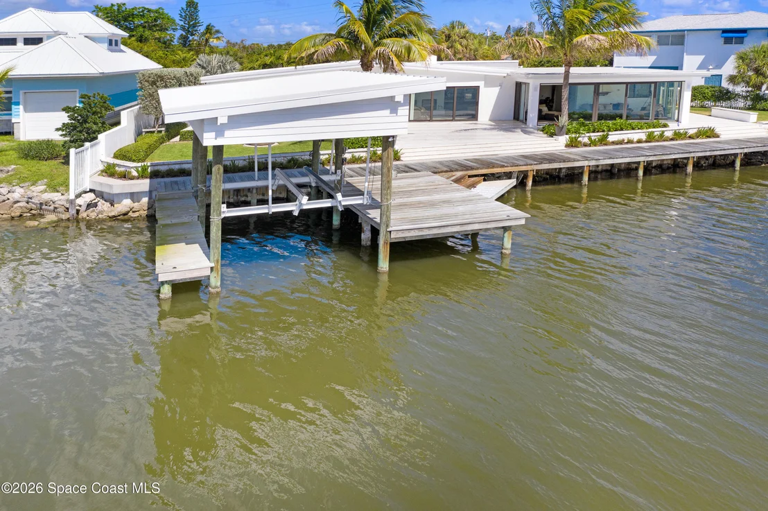 Photo of 93 W Bay Drive