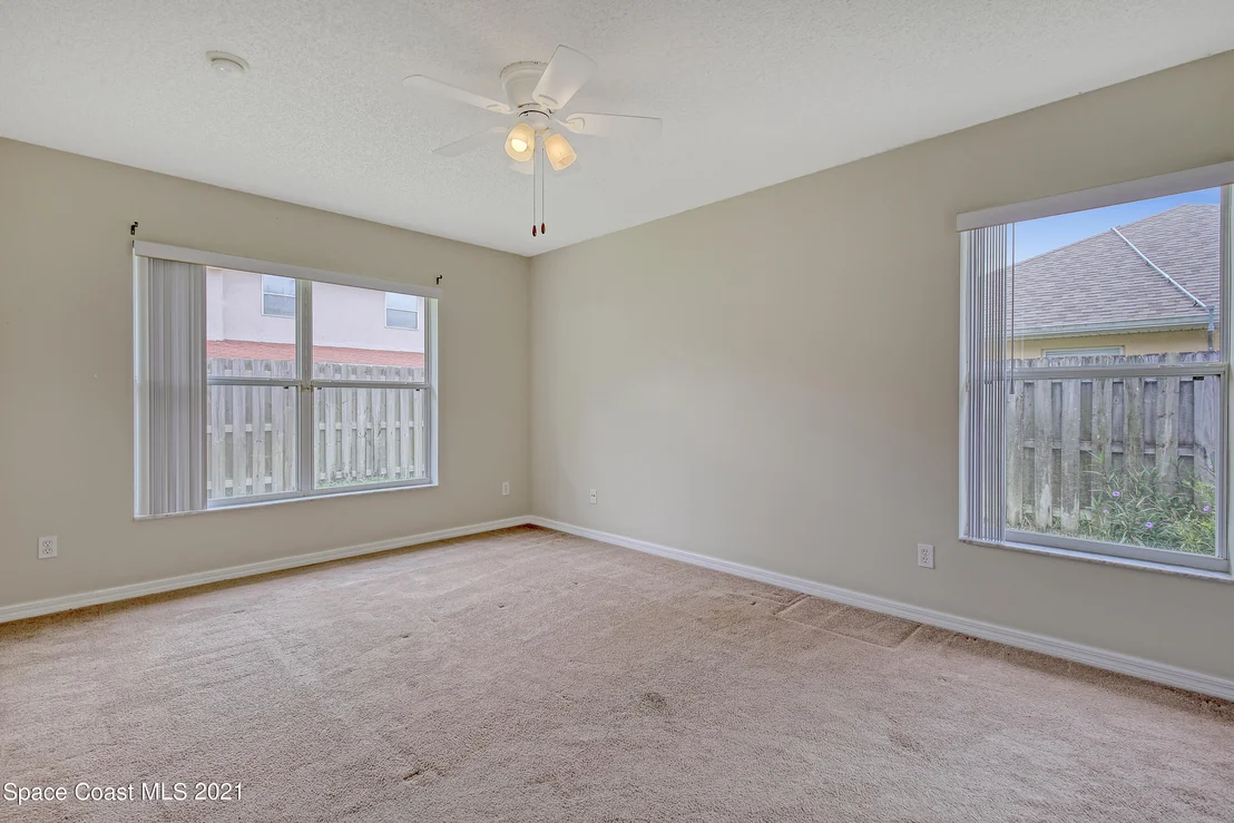 Photo of 1004 Kingfisher Way