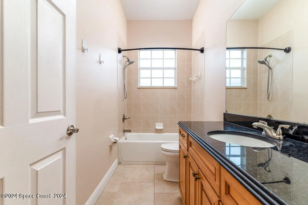 Photo of 2131 Windbrook Drive SE