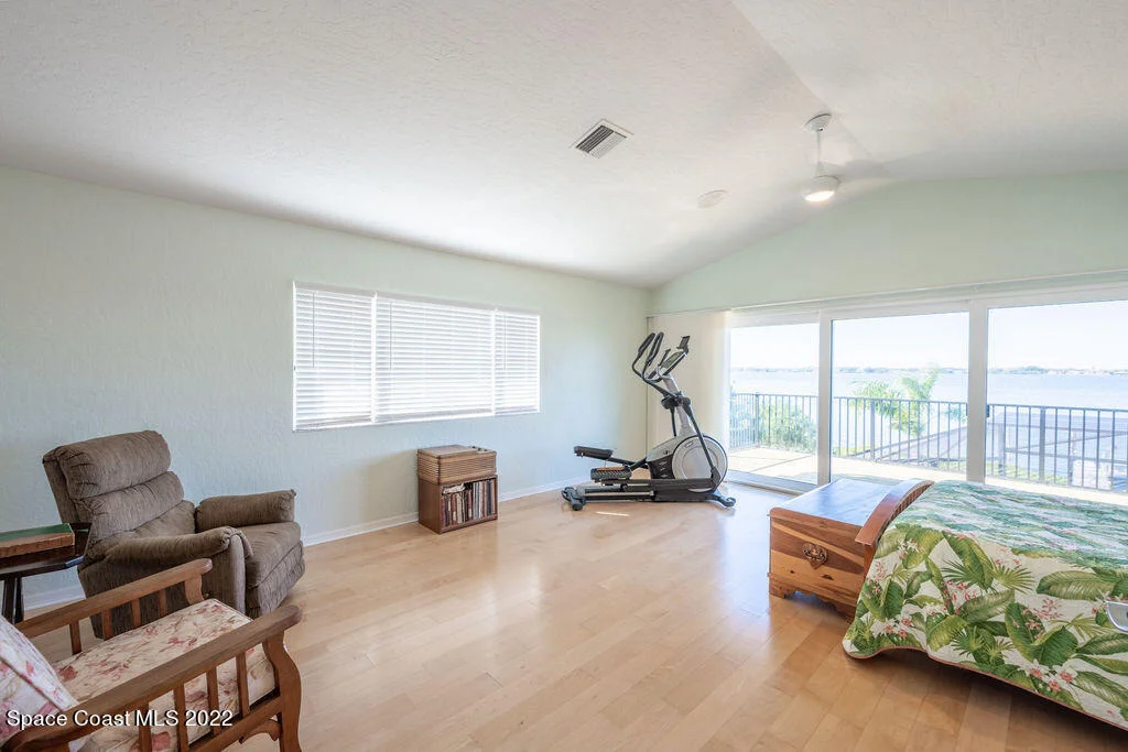 Photo of 460 Lanternback Island Drive