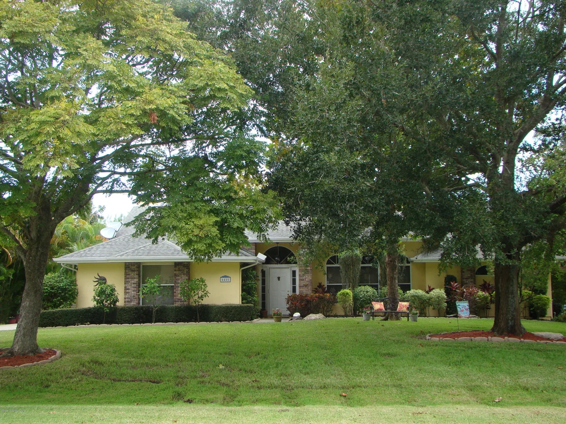 Photo of 4485 Canard Road