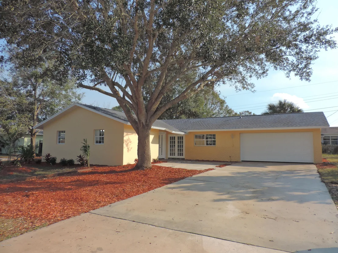Photo of 307 Edgewood Drive