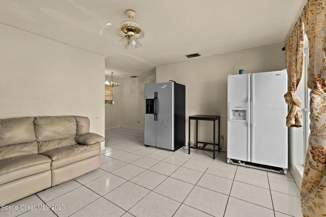 Photo of 1107 Hickory Lane