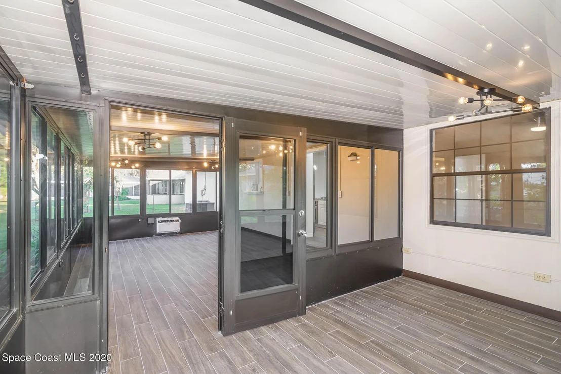 Photo of 4448 Alfred Street