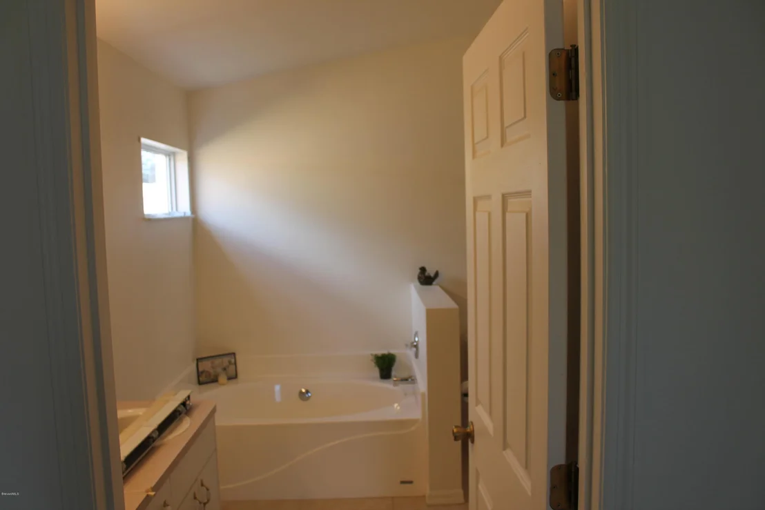 Photo of 487 High Point Court