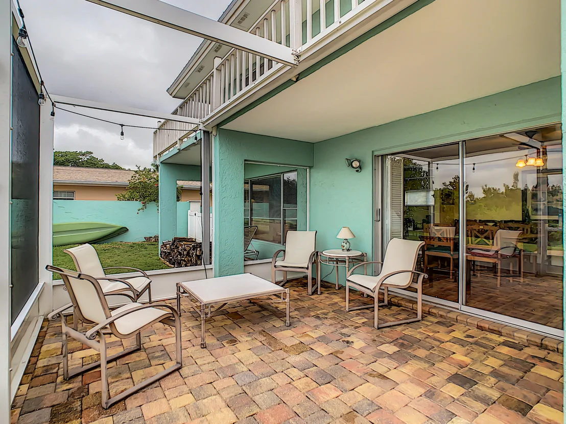 Photo of 738 Nassau Road