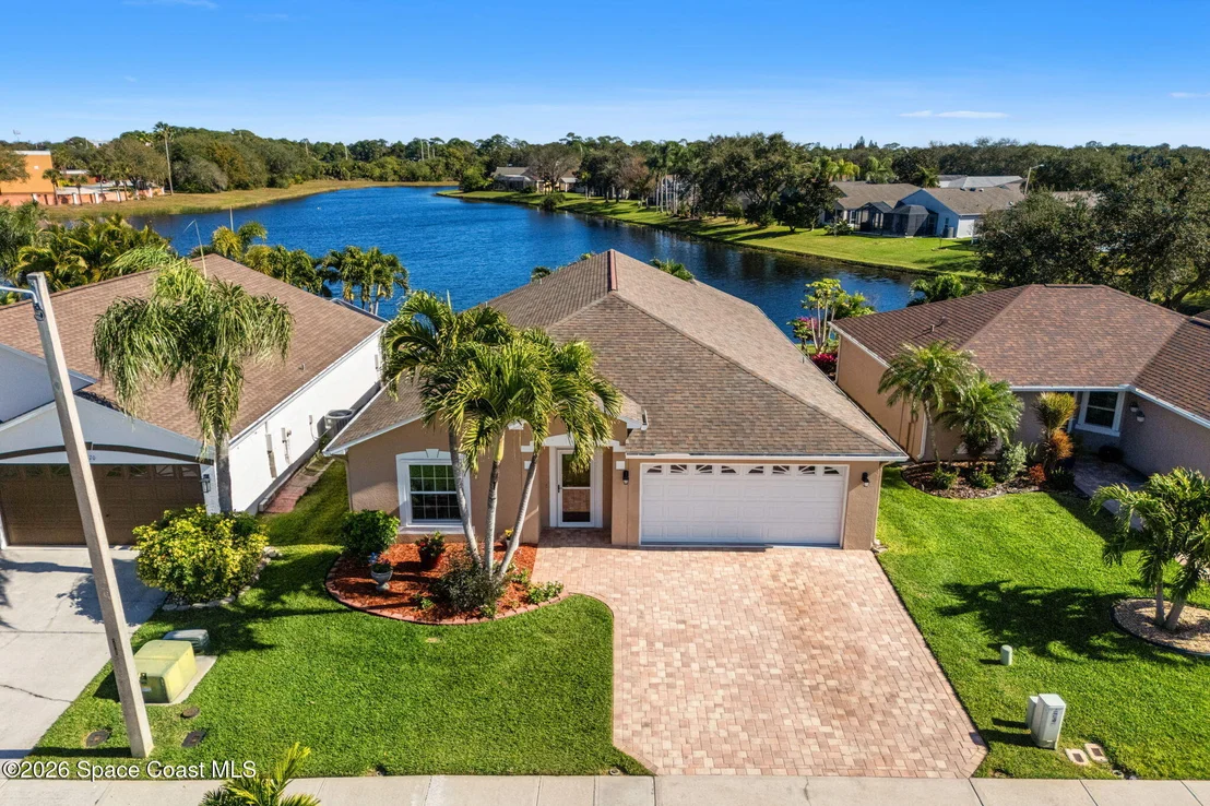 Photo of 580 Wickham Lakes Drive