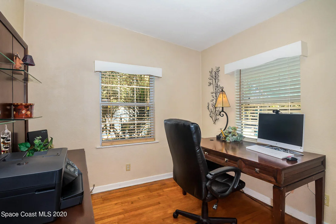 Photo of 309 Live Oak Lane