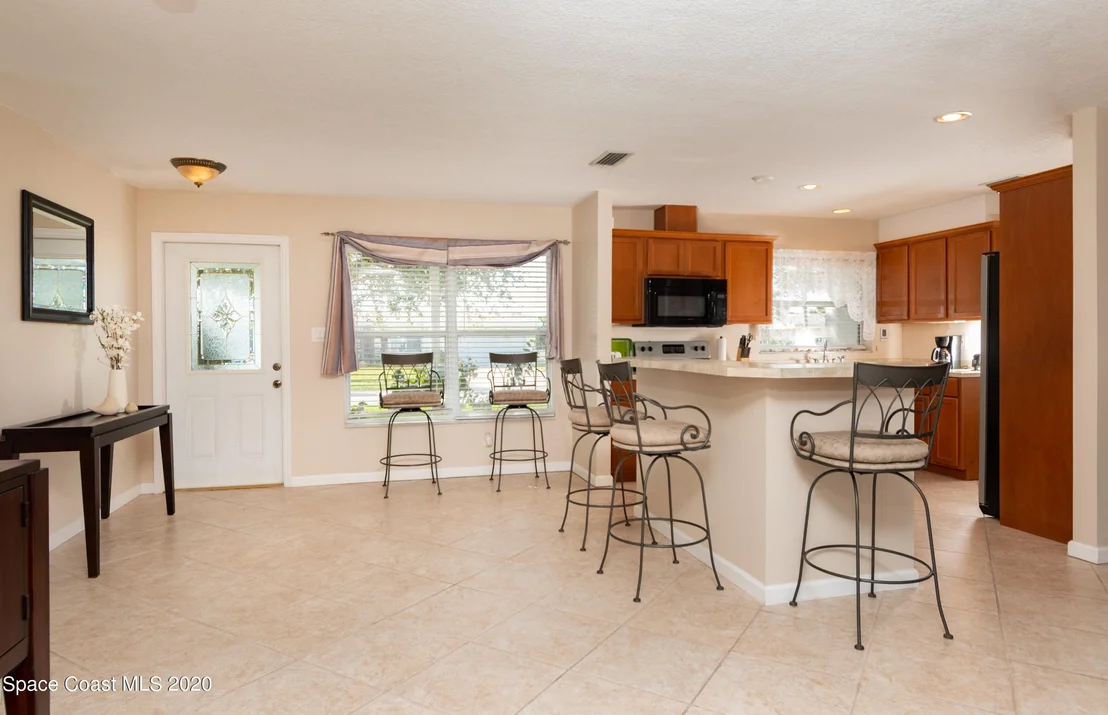 Photo of 439 Sandpiper Drive