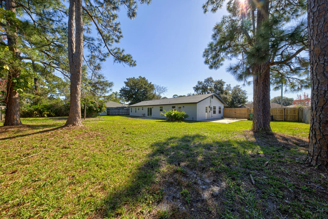 Photo of 5356 Jamaica Road