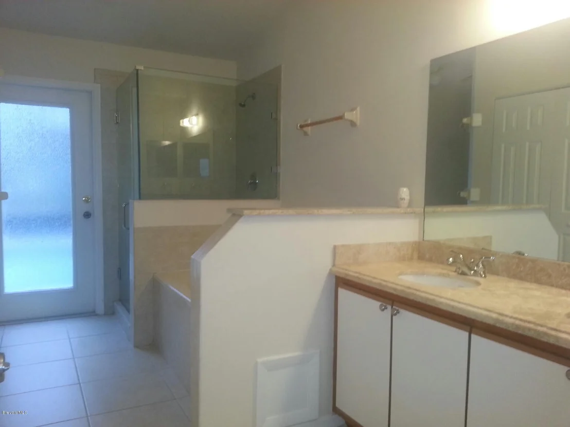 Photo of 4800 Riverside Road