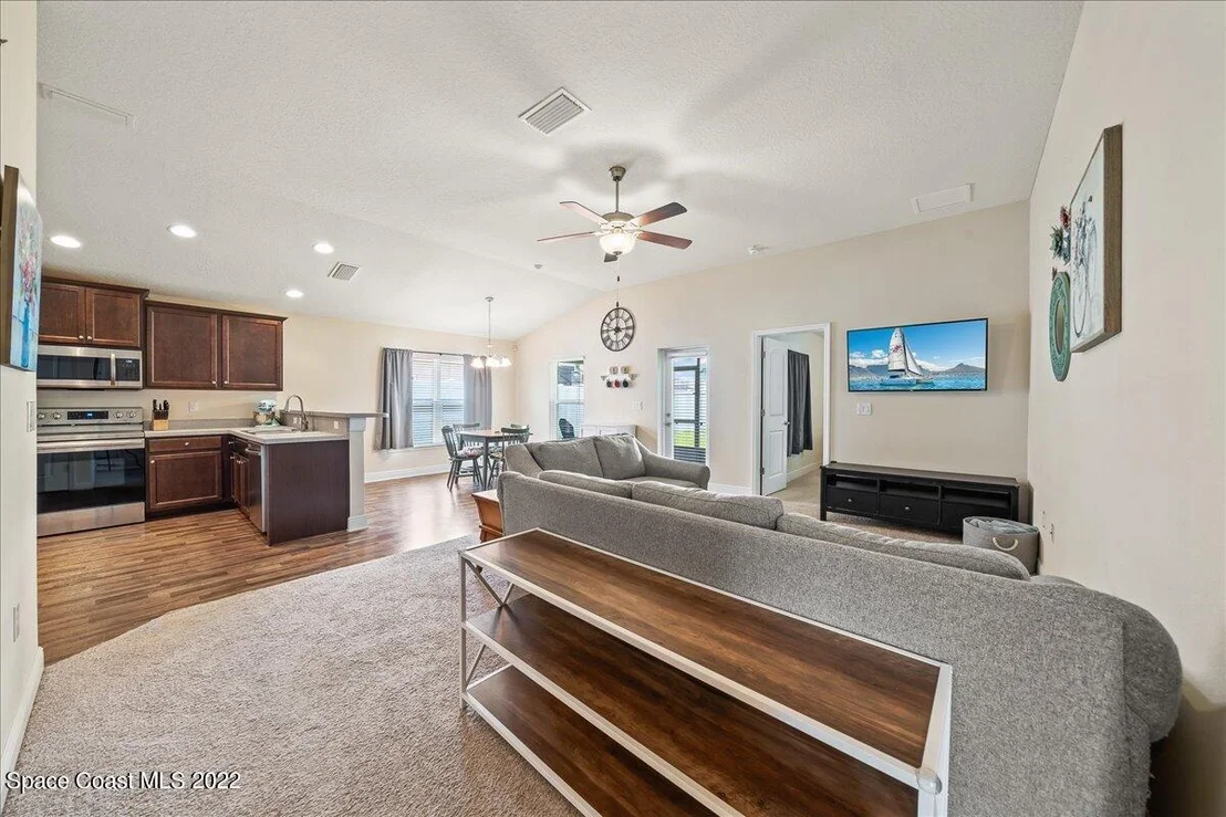 Photo of 458 Macon Drive