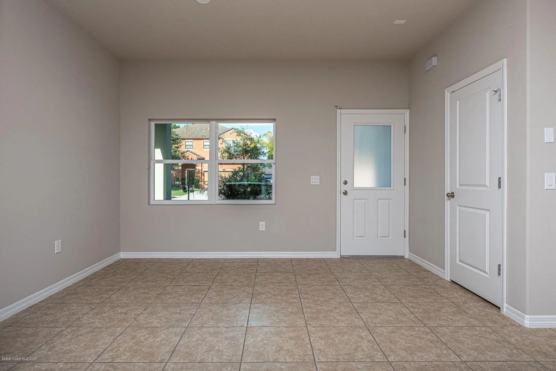 Photo of 475 Dryden Circle
