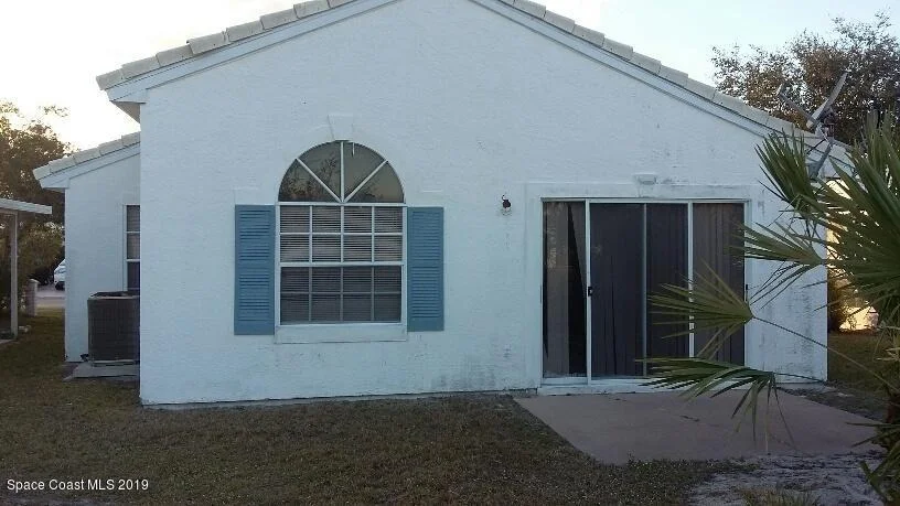 Photo of 1051 Goldenrod Circle NE