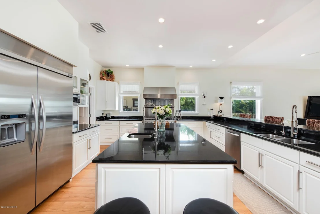 Photo of 538 Lanternback Island Drive