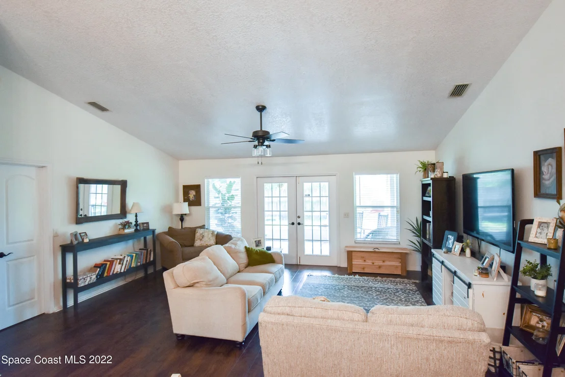 Photo of 2485 Bent Pine Street