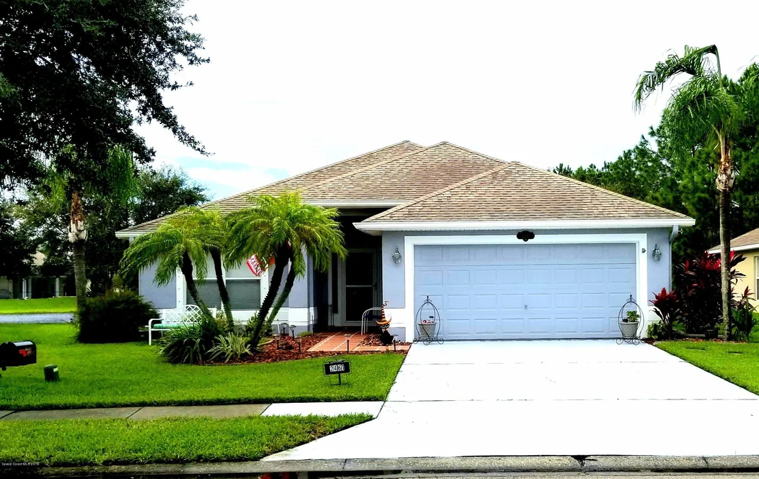 Photo of 2461 Stratford Pointe Drive