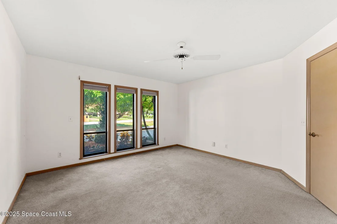 Photo of 418 Lanternback Island Drive