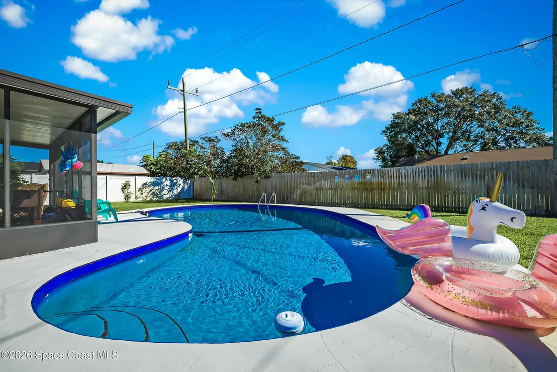 Photo of 557 Ixora Drive