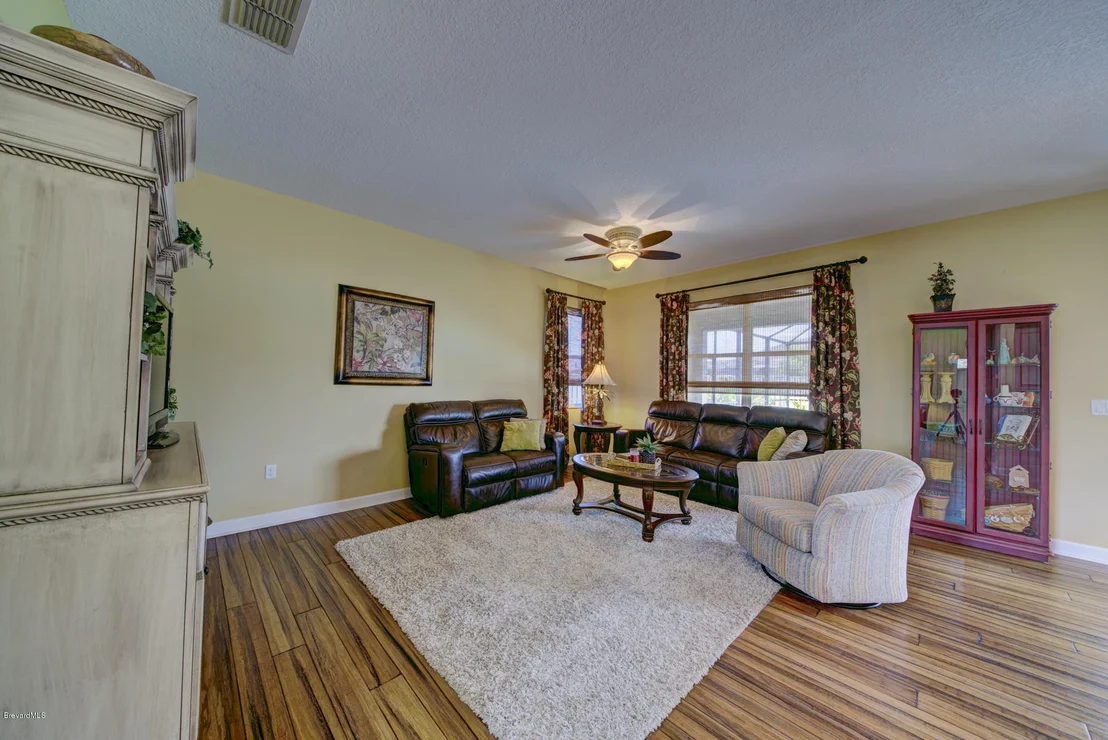 Photo of 5909 Croydon Court
