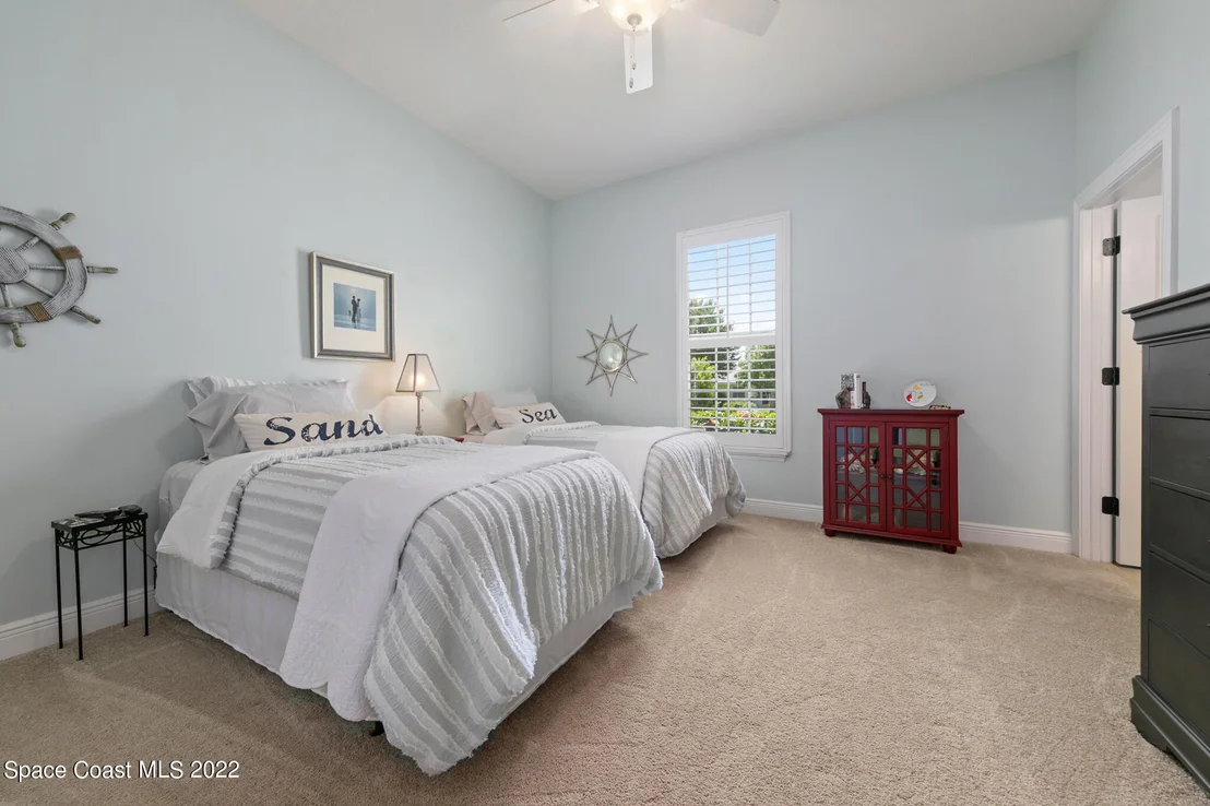 Photo of 130 7th Avenue